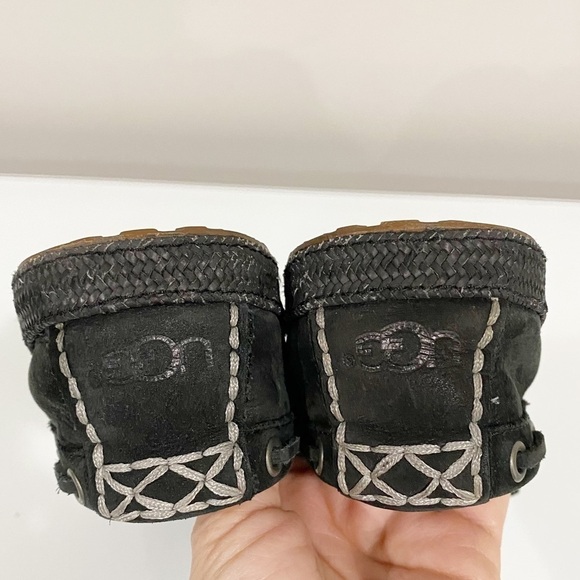 UGG Drina Beaded Bow Leather Slip On Fringe Moccasin Loafer Flats Black Size 6 - Picture 10 of 14